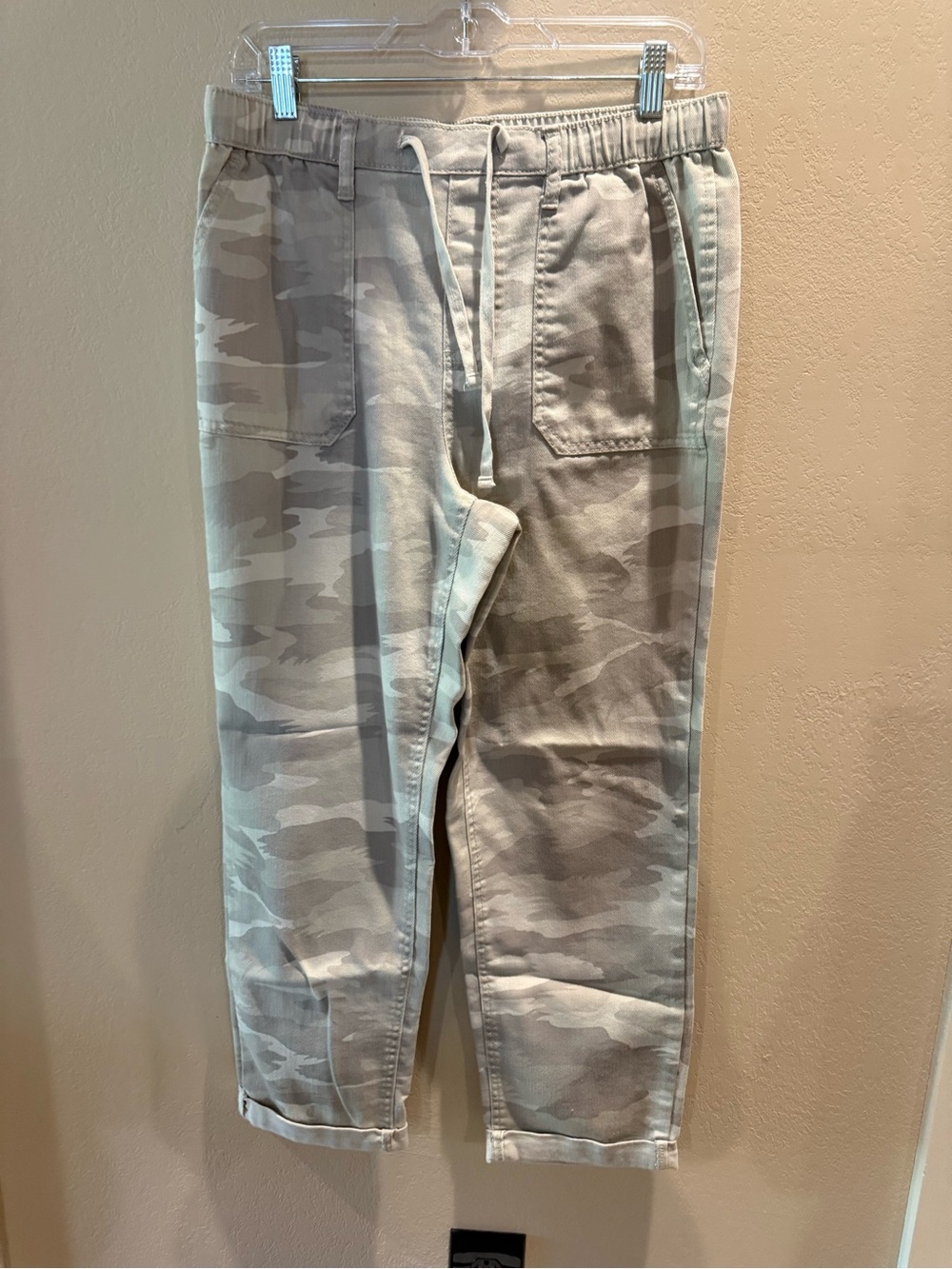 Jensen Men's Light Gray Camouflage Drawstring Joggers